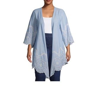 Time and Tru Kimono with Scallop Hem Women’s Top
